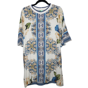 Vestido corto Crema con flores celestes Farm Rio - L