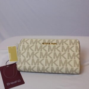 Billetera nueva Michael Kors blanca