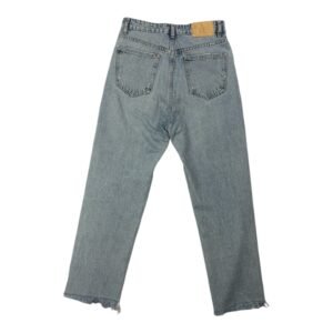 Jean con roturas sutiles corte recto Zara - 28