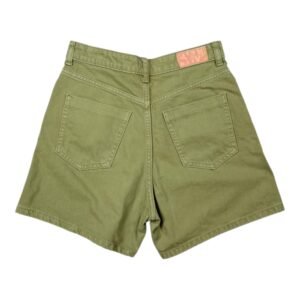 Short a la cintura verde claro Zara