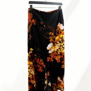 Falda negra floreada Talla 28 - Marca TVZ
