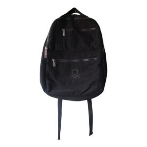 Mochila Benetton Negra Múltiples Cierres