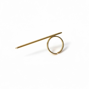 Anillo Sophie Crown Dorado con Barra Horizontal