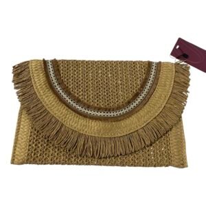 Clutch de Rafia Natural con Flecos y Detalle étnico
