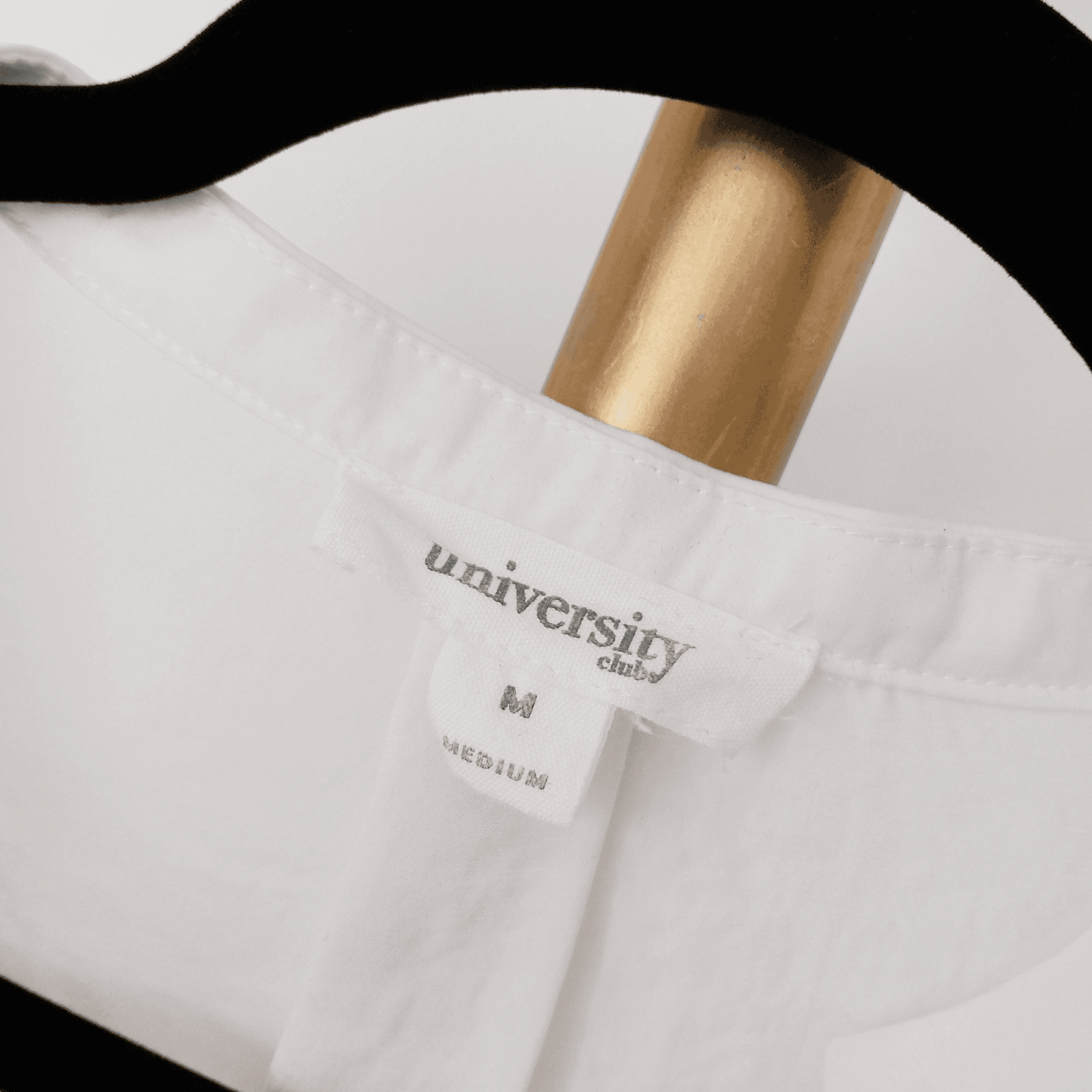 Blusa University Club Blanca Sin Mangas con Escote en V - M - Imagen 2