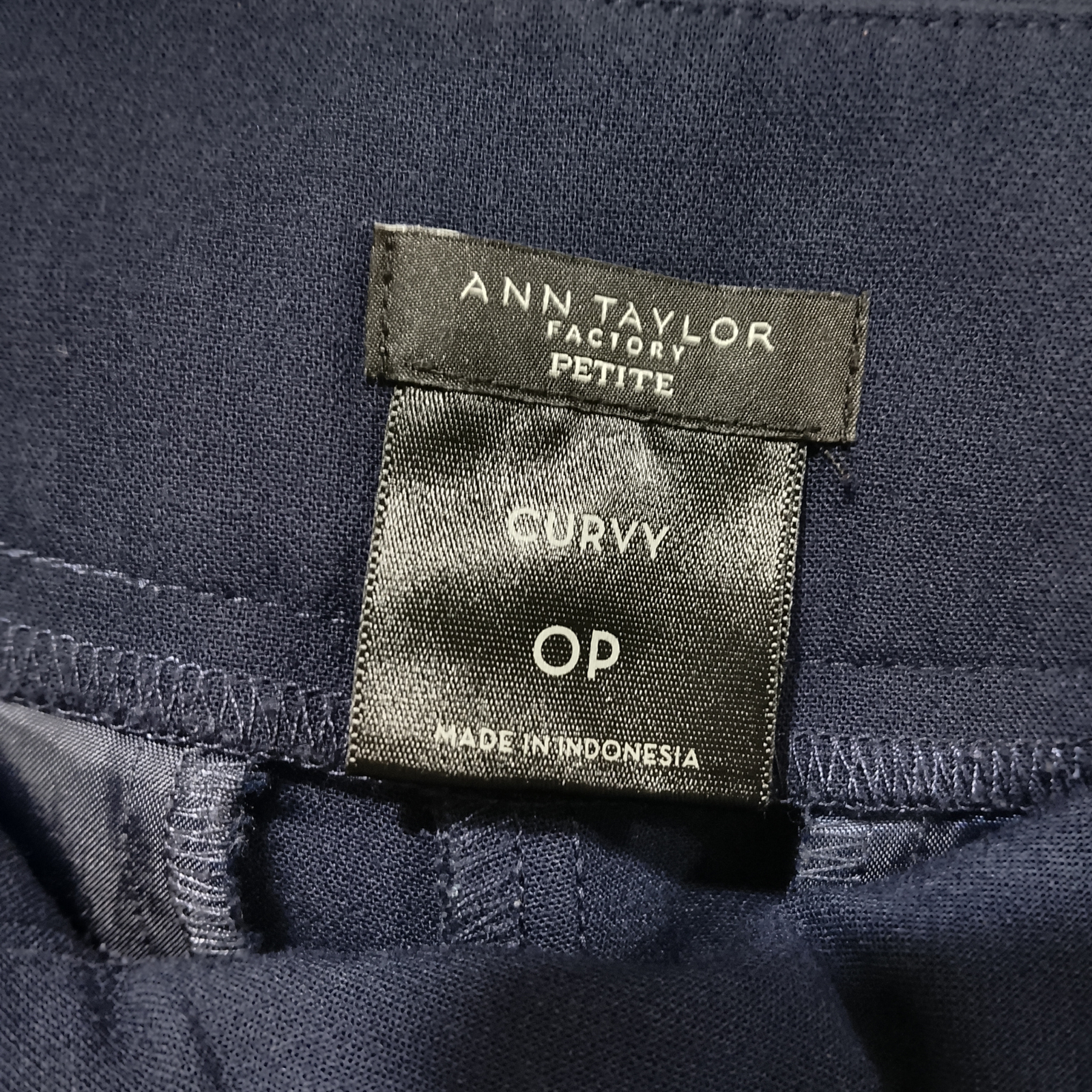 Pantalón Ann Taylor Azul Marino Curvy Petite - XS - Imagen 3