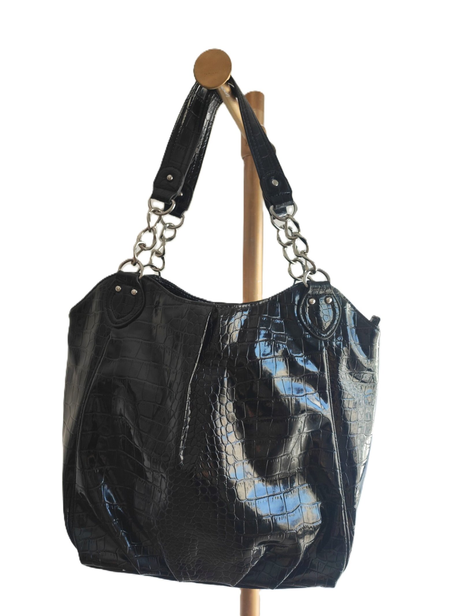 Cartera Nine West Negra Efecto Croco con Cadena - Imagen 3