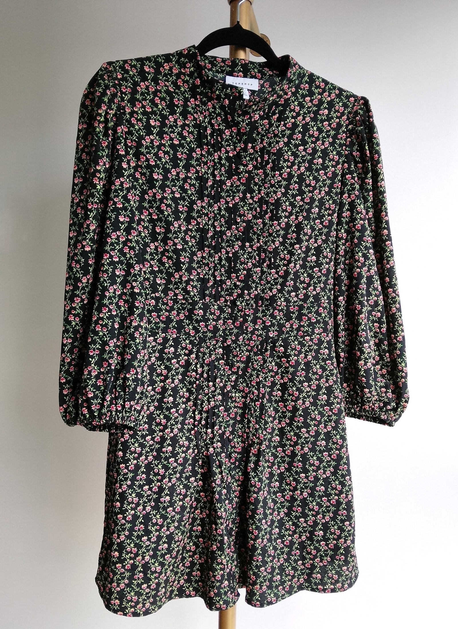 Vestido Topshop Corto Negro Floral con Alforzas - M - Imagen 3